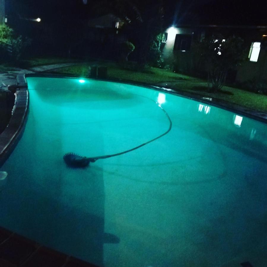 Birdville Bnb Guest House Gaborone Exterior foto
