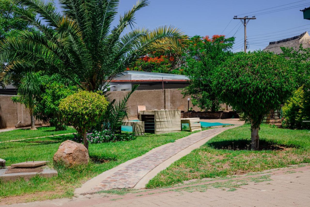 Birdville Bnb Guest House Gaborone Exterior foto