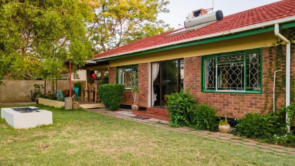 Birdville Bnb Guest House Gaborone Exterior foto