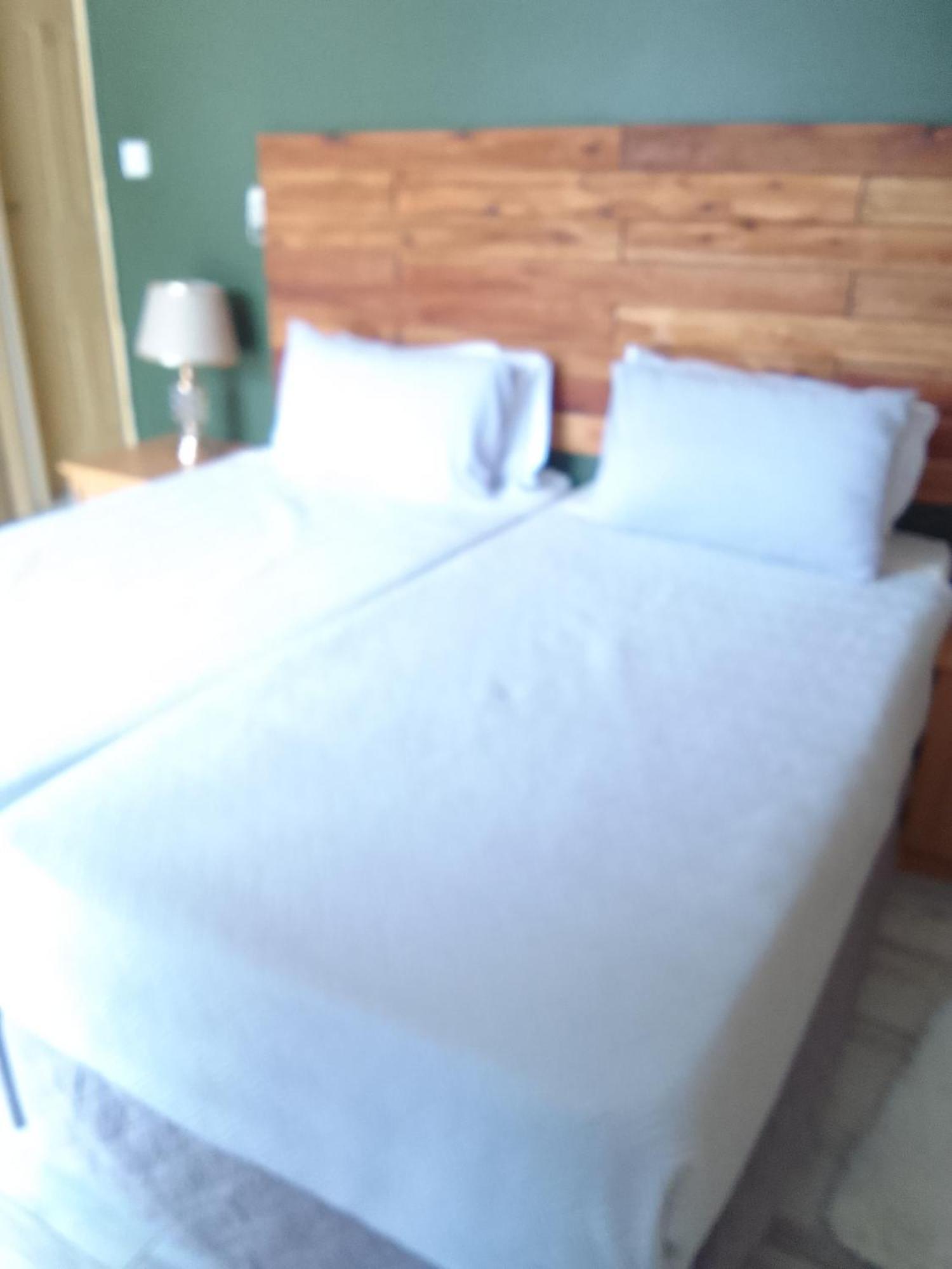 Birdville Bnb Guest House Gaborone Exterior foto